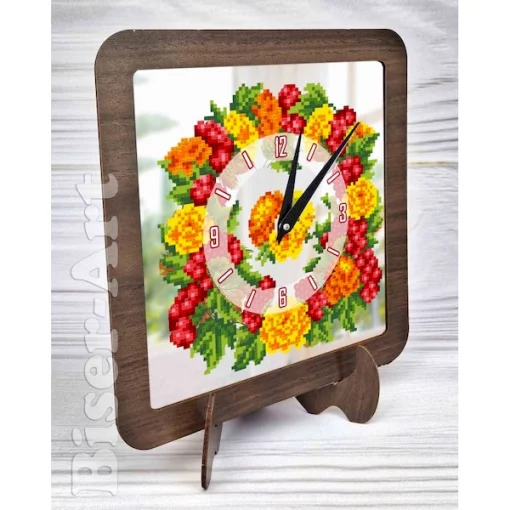 Годинник в обрамленні (1818004)