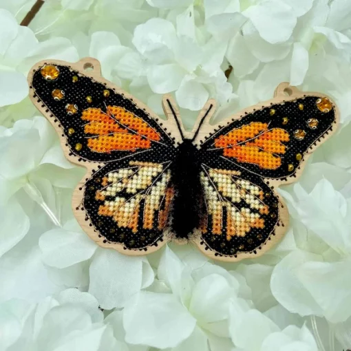 Інтер'єрна прикраса на дереві "Метелик" YUMI_051_WF