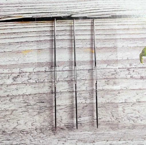 Голка для вишивки нитками. 