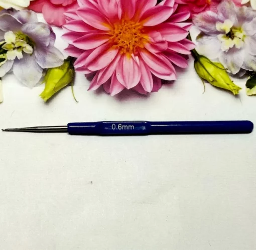 Гачок з пластмасовою ручкою 0,6 мм 