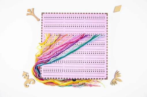 Органайзер для ниток ТМ Embroidery Craft Органайзер під процес 23х23 лаванда 210 отворів OG-052