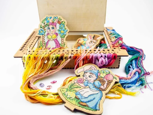 Органайзер-парковка с отворами для намотки ниток Русалка ТМ Embroidery Craft Органайзер під процес 35х26х6 66 отворів волоський горіх OG-068