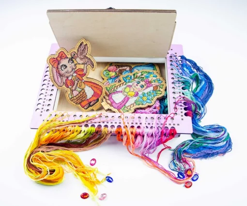 Органайзер-парковка з отворами для намотки ниток Русалка ТМ Embroidery Craft Органайзер під процес 35х26х6 66 отворів лаванда OG-076